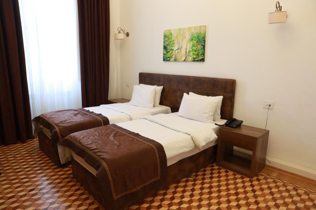 Malakan Hotel Баку Екстер'єр фото