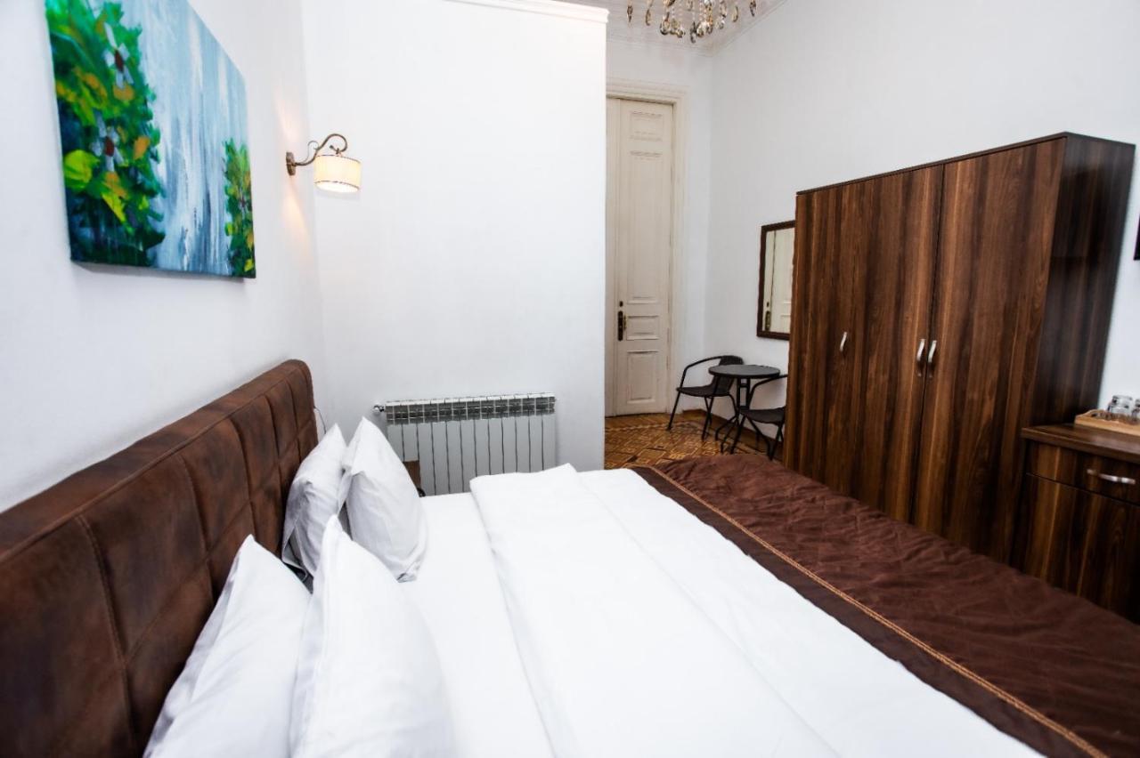 Malakan Hotel Баку Екстер'єр фото